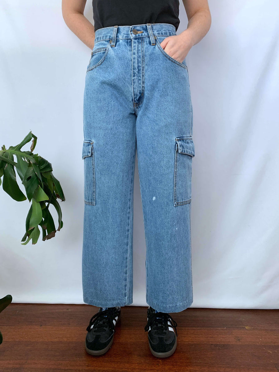 VINTAGE MECCA LIGHT WASH CARGO JEANS - W29/30