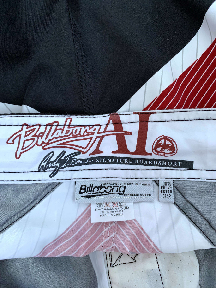 Y2K BILLABONG ANDY IRONS SAMURAI BOARDIES - W32