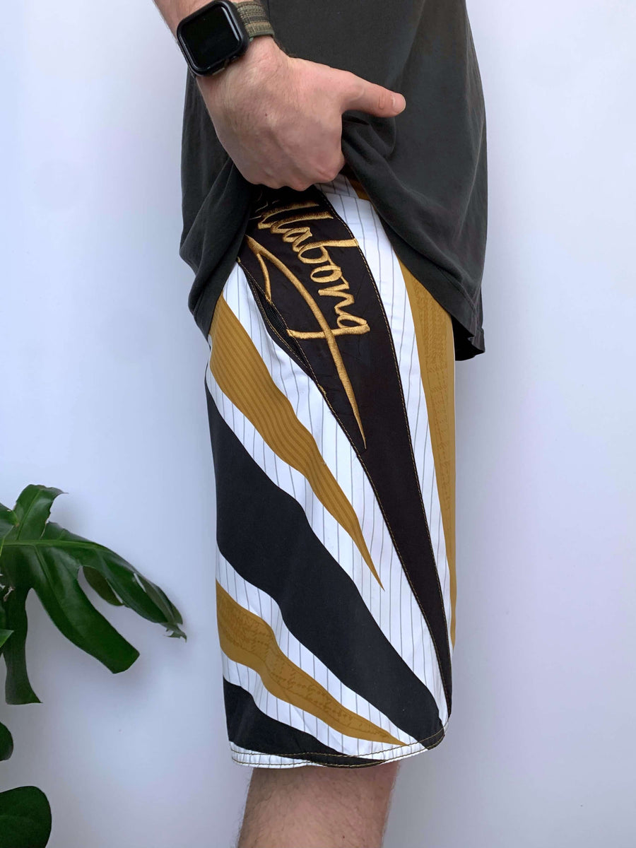 Y2K BILLABONG ANDY IRONS SAMURAI BOARDIES - W30