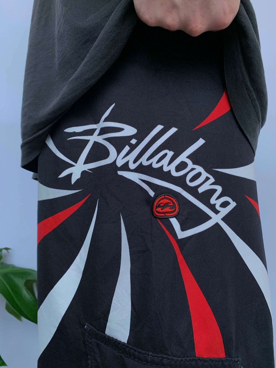 Y2K BILLABONG LOGO BOARDIES - W34