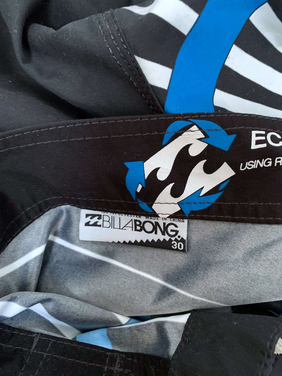 Y2K BILLABONG ECO SUPREME BOARDIES - W30