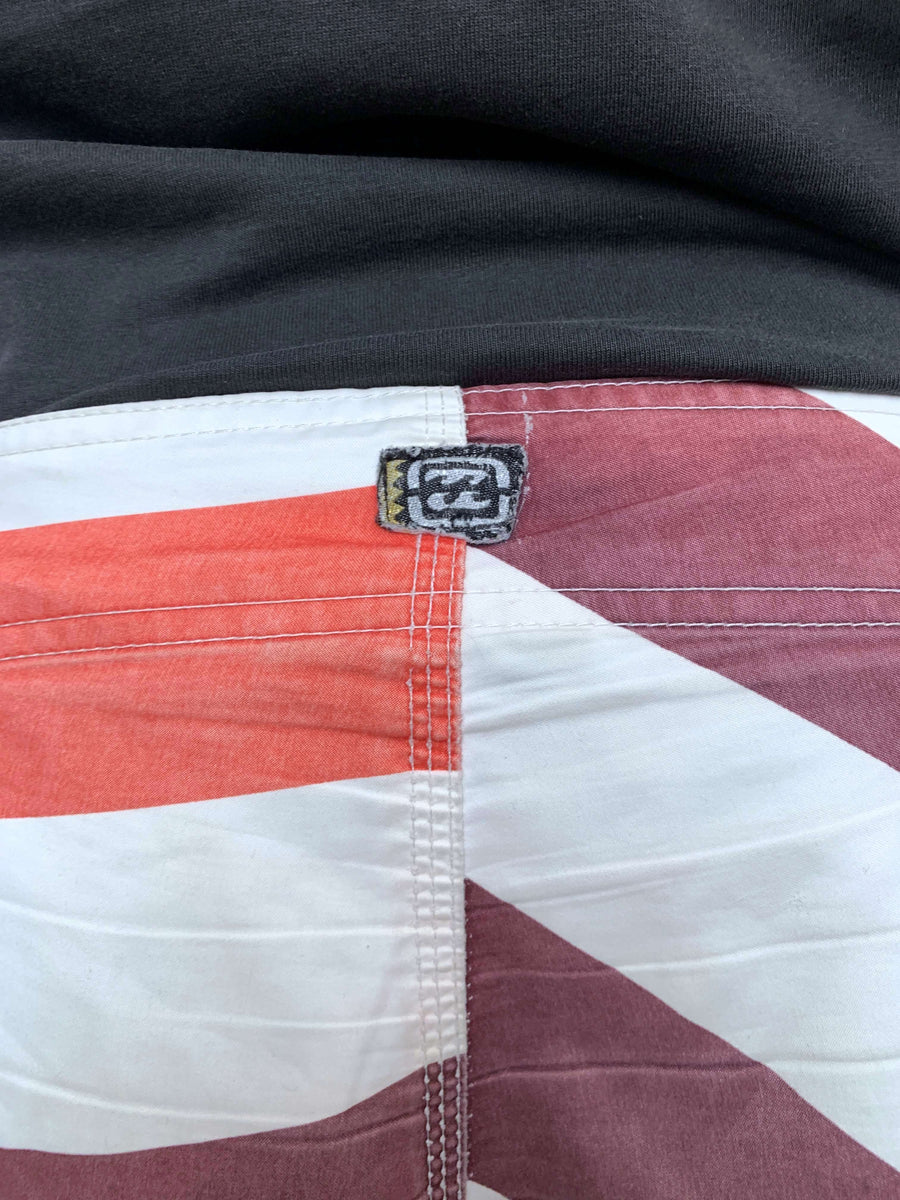 Y2K BILLABONG LOGO BOARDIES - W36/37