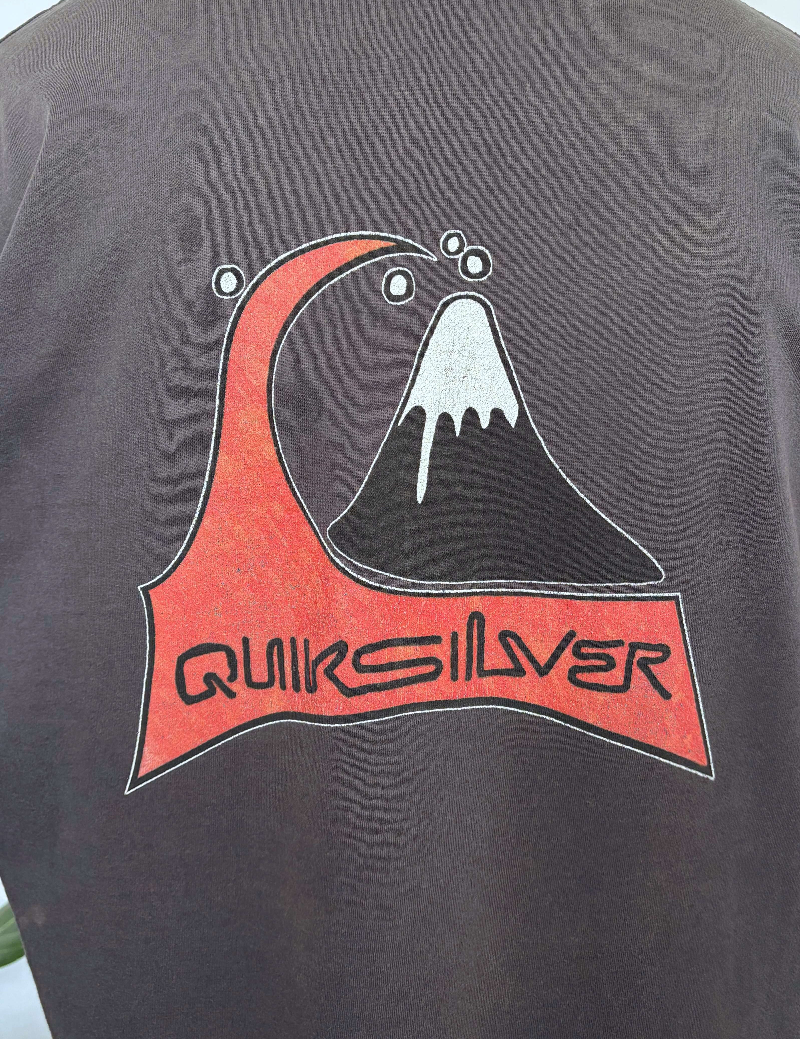 FADED VINTAGE QUIKSILVER HUGE GRAPHIC TEE - XL