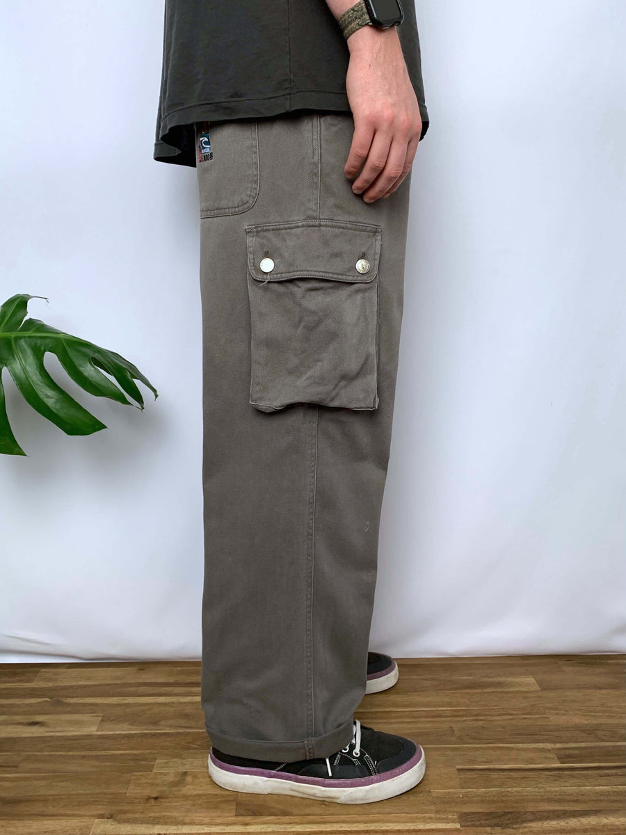 ULTRA RARE 90S RIP CURL EMBROIDERED CARGO PANTS