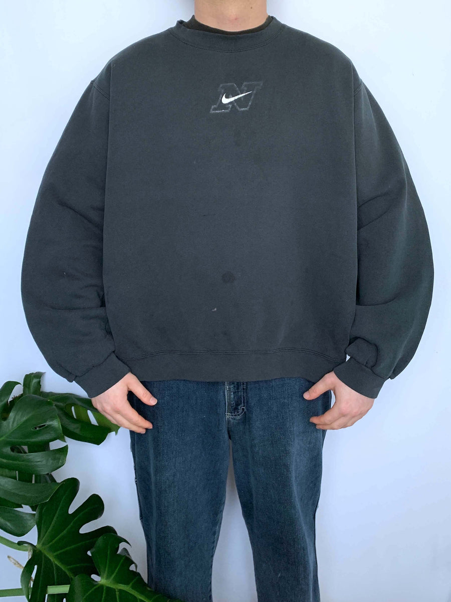 FADED 90S NIKE FRONT HIT CREWNECK -