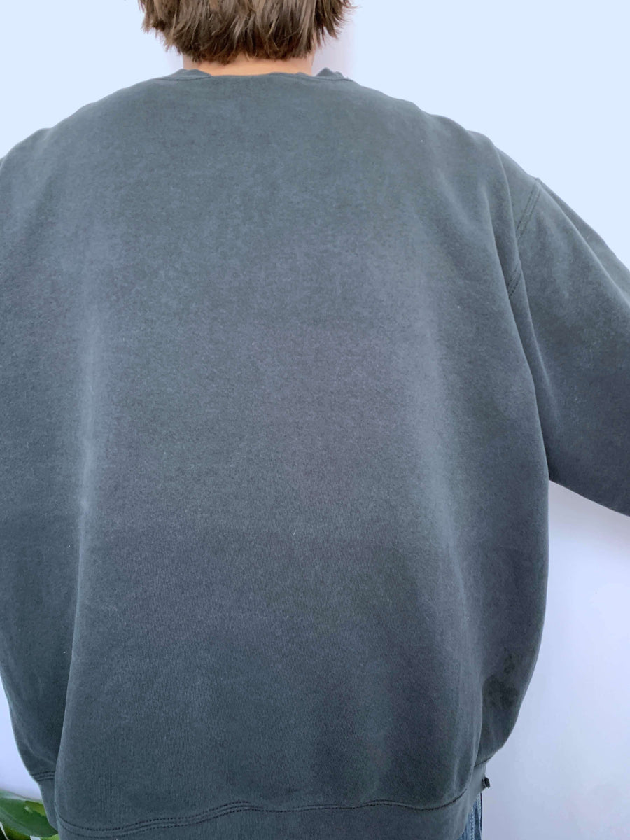 FADED 90S NIKE FRONT HIT CREWNECK -