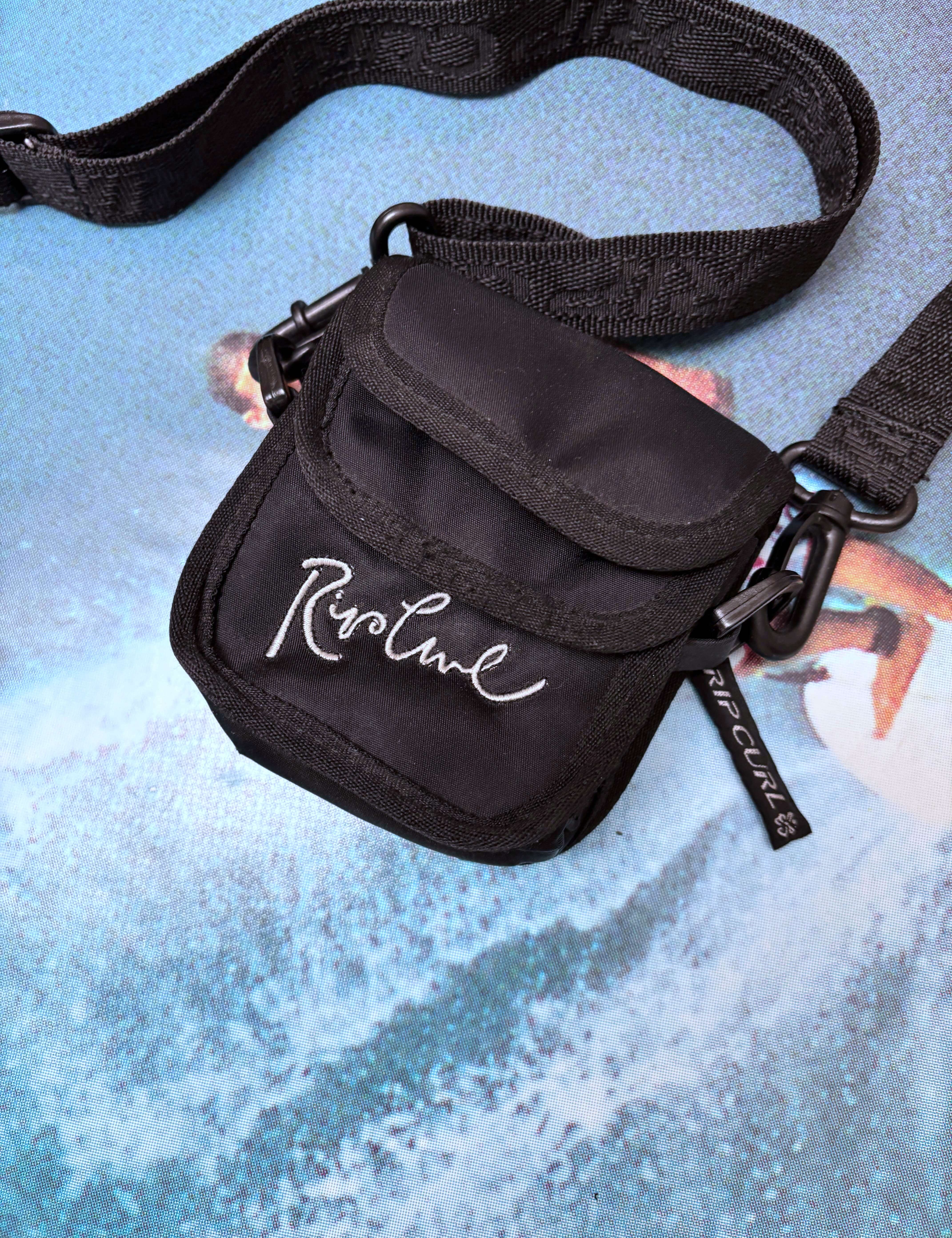 90S RIP CURL MINI SIDE BAG