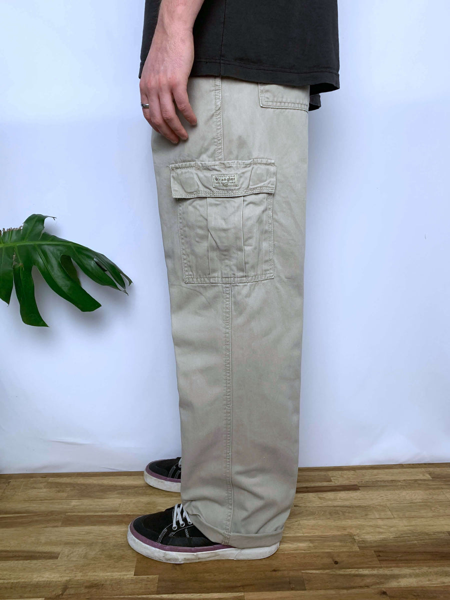 VINTAGE WRANGLER CARGO PANTS - W34/35