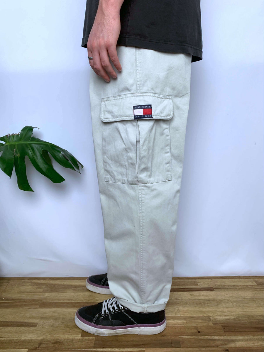 VINTAGE TOMMY HILFIGER CARGO PANTS - W34