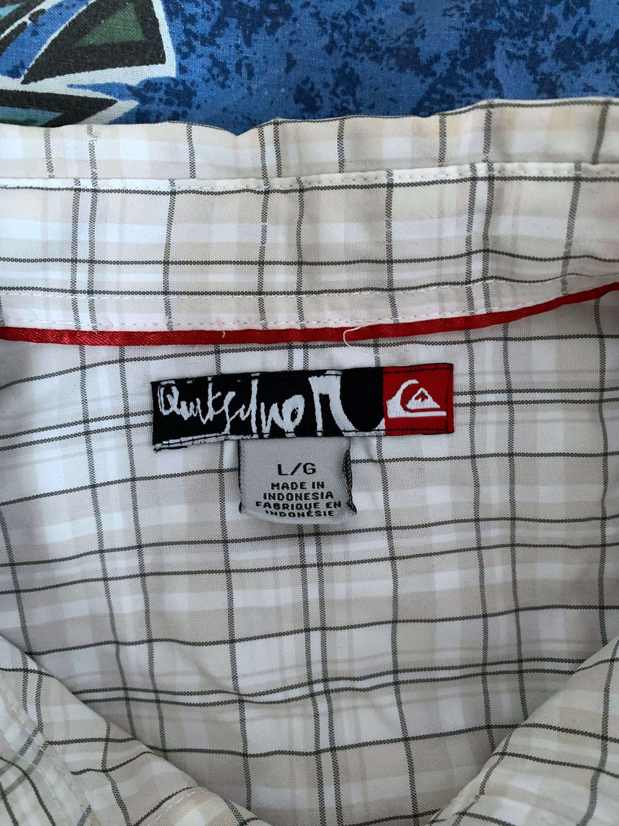 VINTAGE QUIKSILVER CHECK BUTTON UP - L