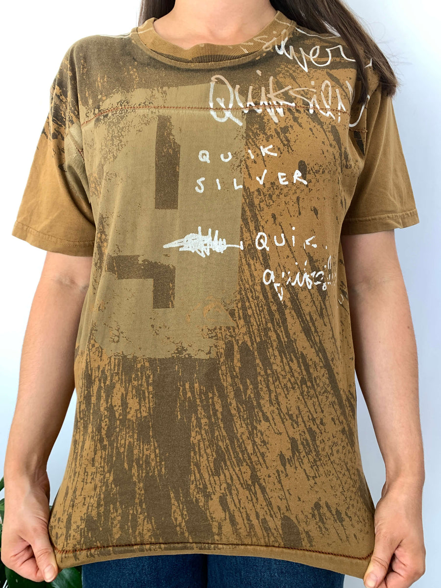 Y2K QUIKSILVER ALLOVER GRAPHIC TEE - XS/S/10