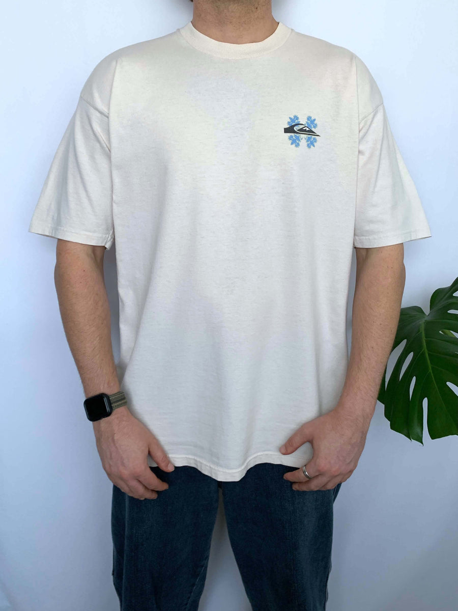 CREAM 90S QUIKSILVER GRAPHIC TEE - L