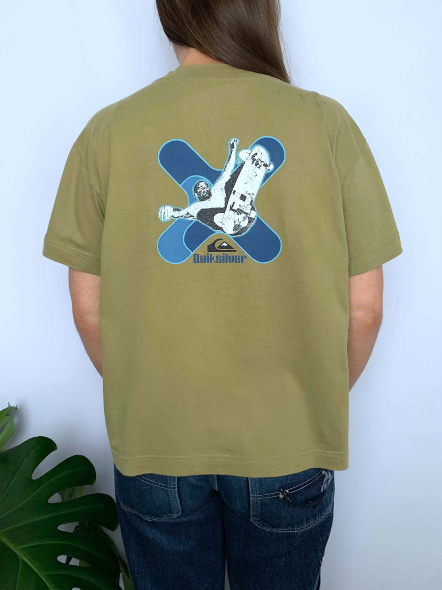 VINTAGE QUIKSILVER SKATER GRAPHIC TEE - 10