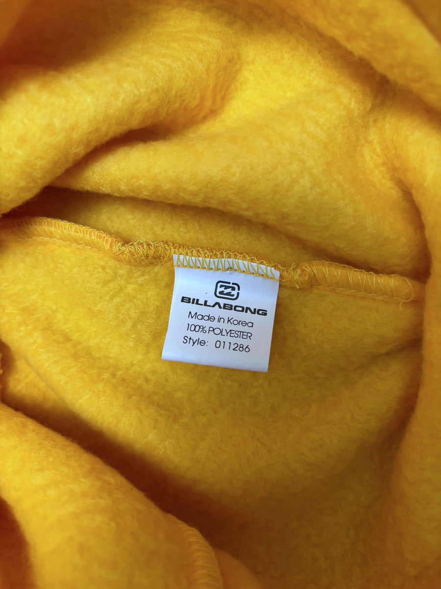 VINTAGE BILLABONG EMBROIDERED FLEECE BEANIE