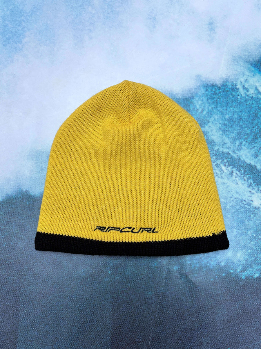 VINTAGE RIP CURL SPELLOUT BEANIE