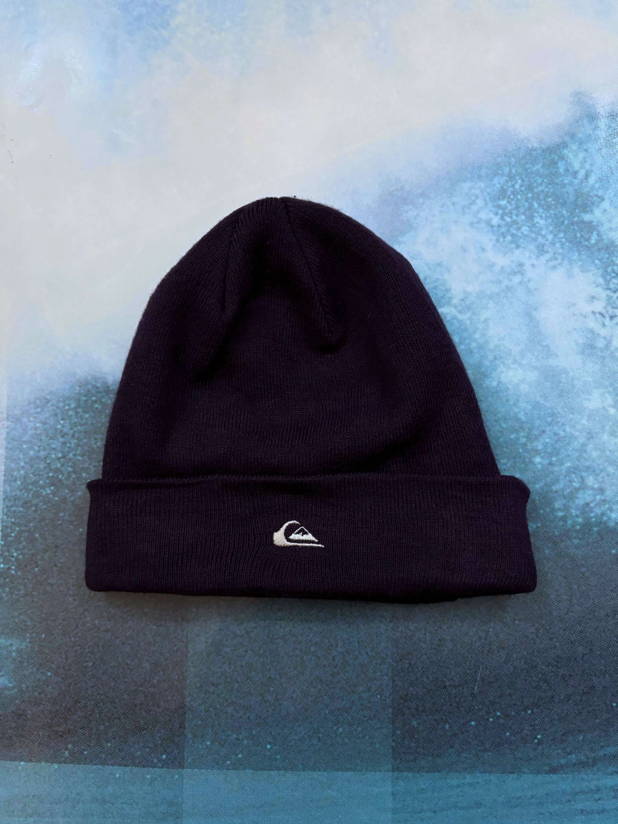 PURPLE VINTAGE QUIKSILVER EMBROIDERED BEANIE