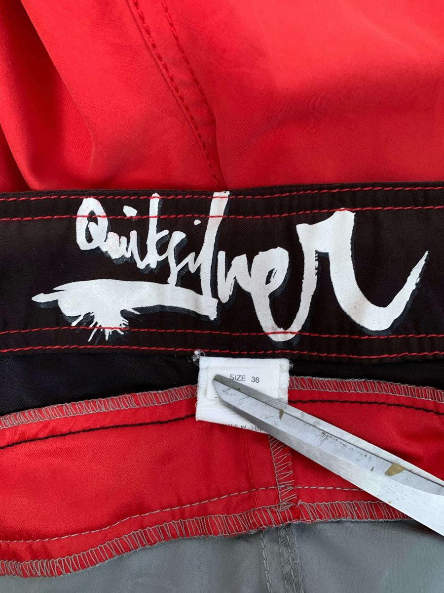BAGGY Y2K QUIKSILVER EMBROIDERED BOARDIES - W36/37