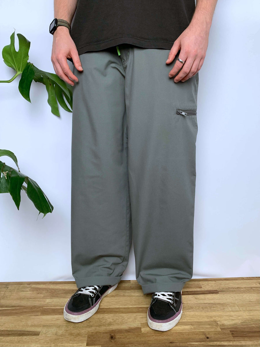 BAGGY VINTAGE RIP CURL ZIP POCKET PANTS - W36