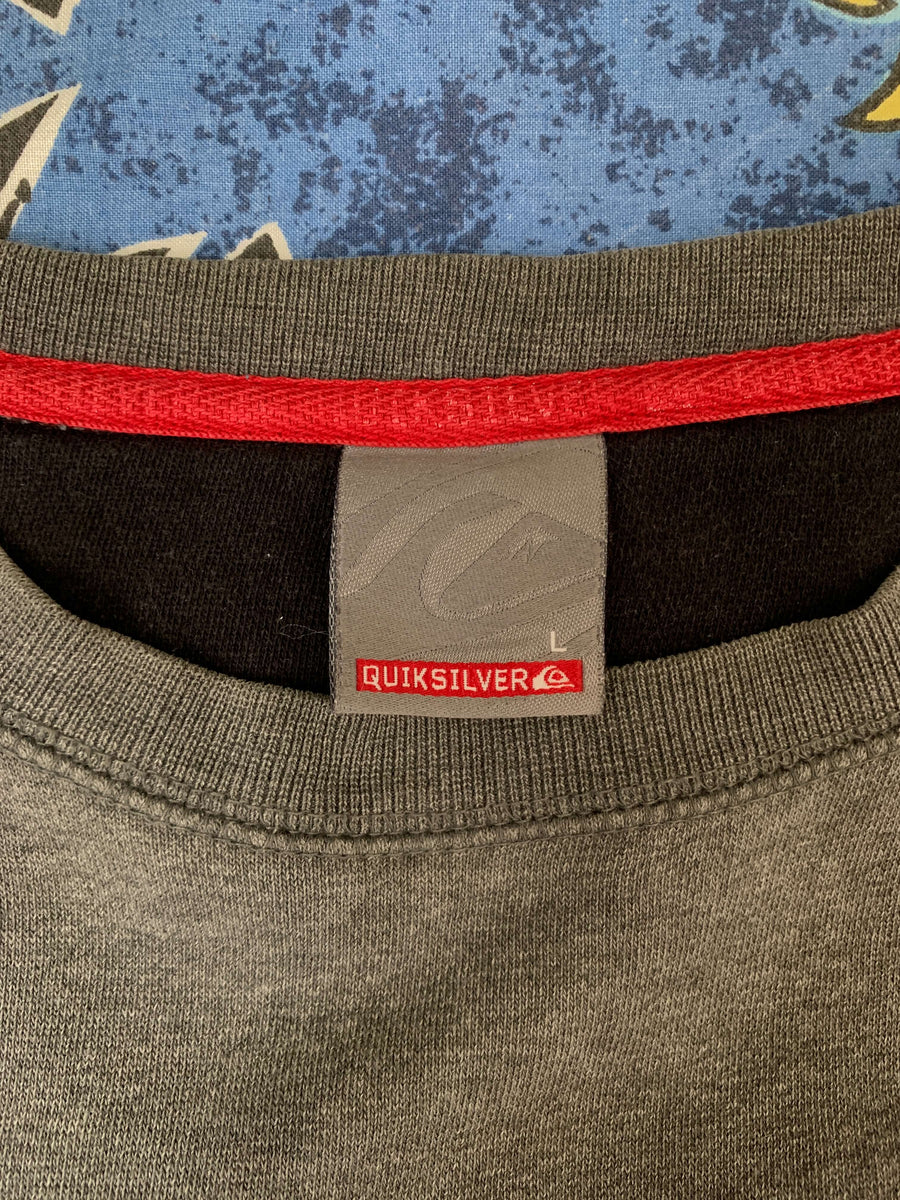 THICK VINTAGE QUIKSILVER EMBROIDERED SPELLOUT CREWNECK - L