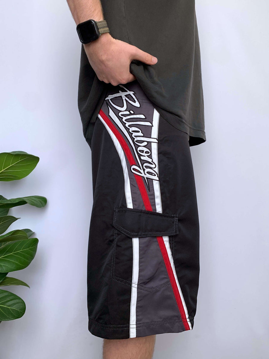 BAGGY Y2K BILLABONG LOGO BOARDIES - W35/36