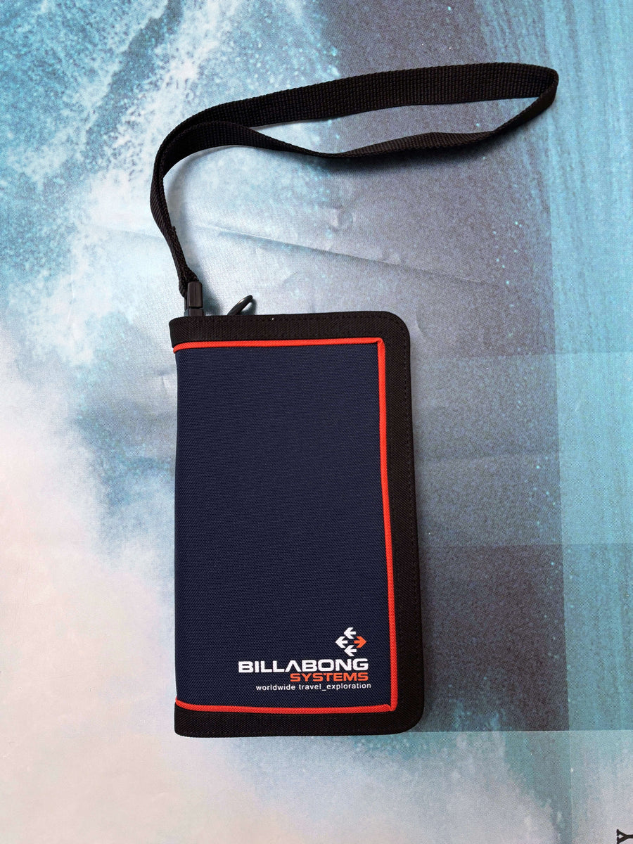 VINTAGE BILLABONG TRAVEL WALLET