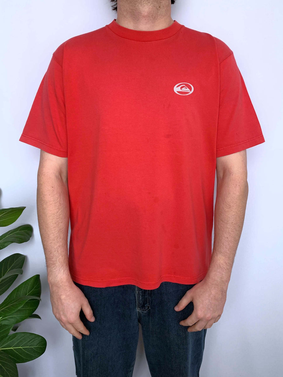 VINTAGE QUIKSILVER SURFER GRAPHIC TEE - M