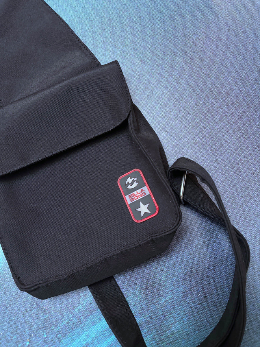 VINTAGE BILLABONG SLING BAG