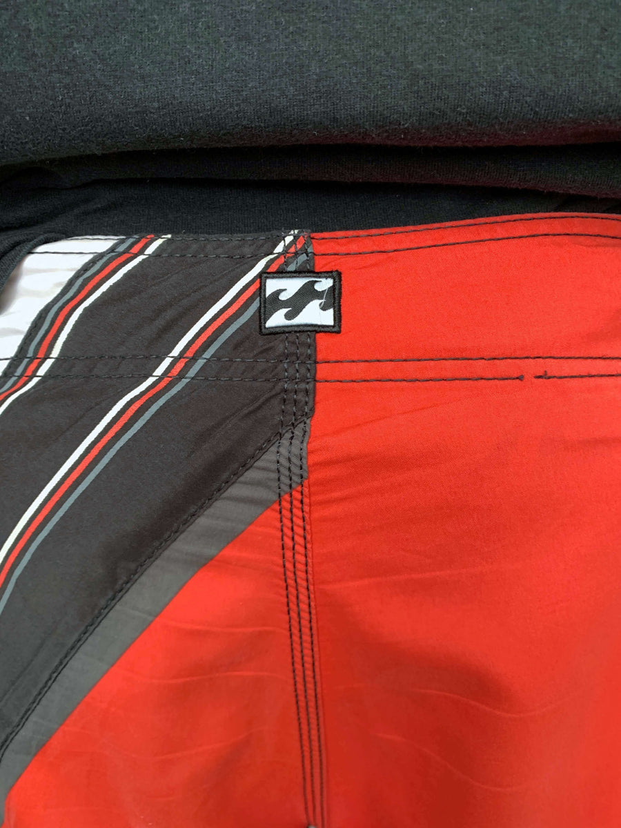 Y2K BILLABONG ANDY IRONS SIGNATURE BOARDIES - W34