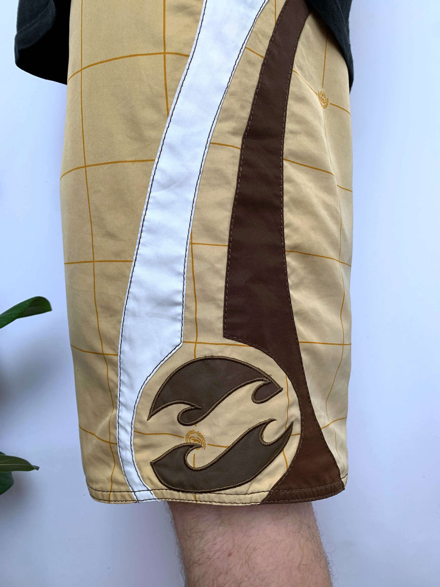Y2K BILLABONG LOGO BOARDIES - W32