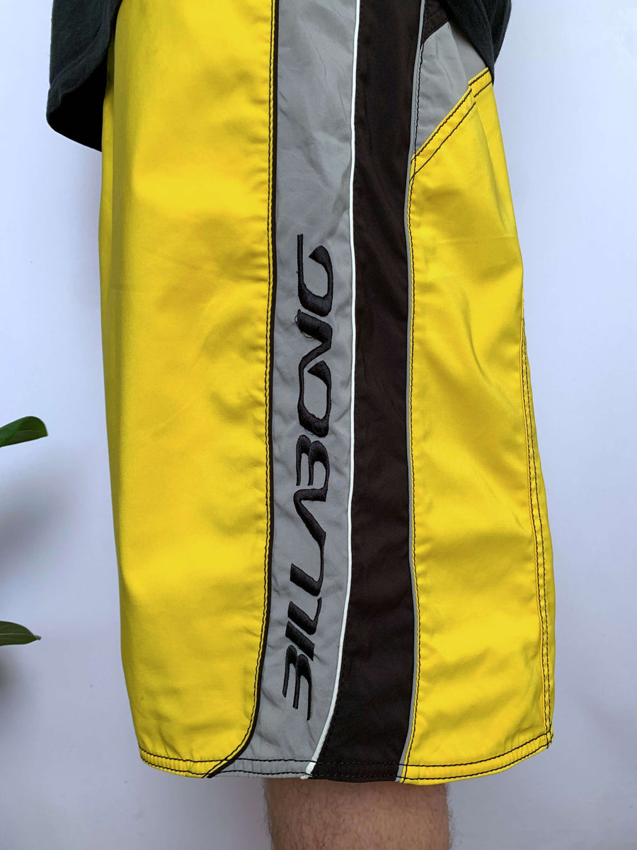 BAGGY Y2K BILLABONG SYSTEMS SPELLOUT BOARDIES - W37