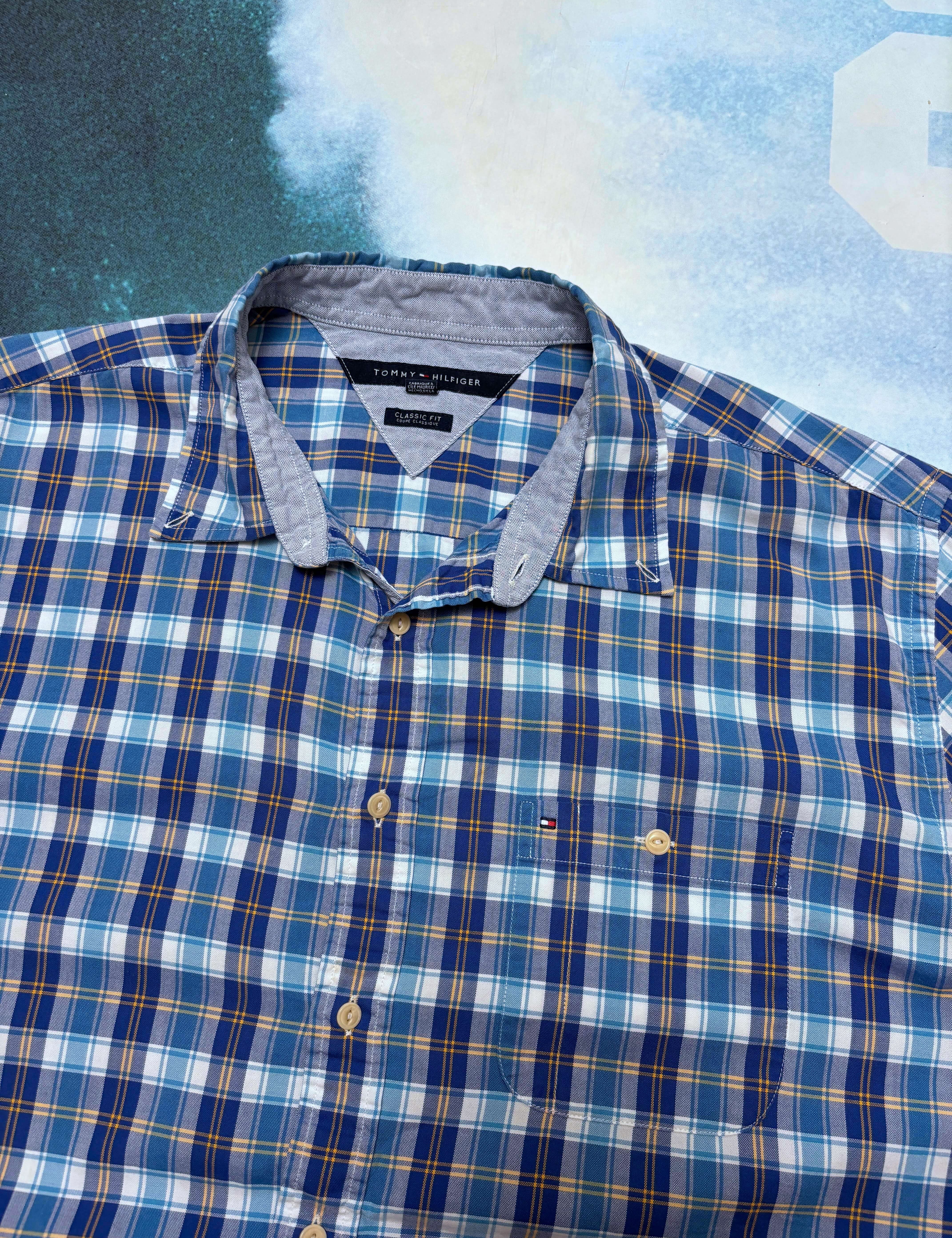 VINTAGE TOMMY CHECK BUTTON UP - XL