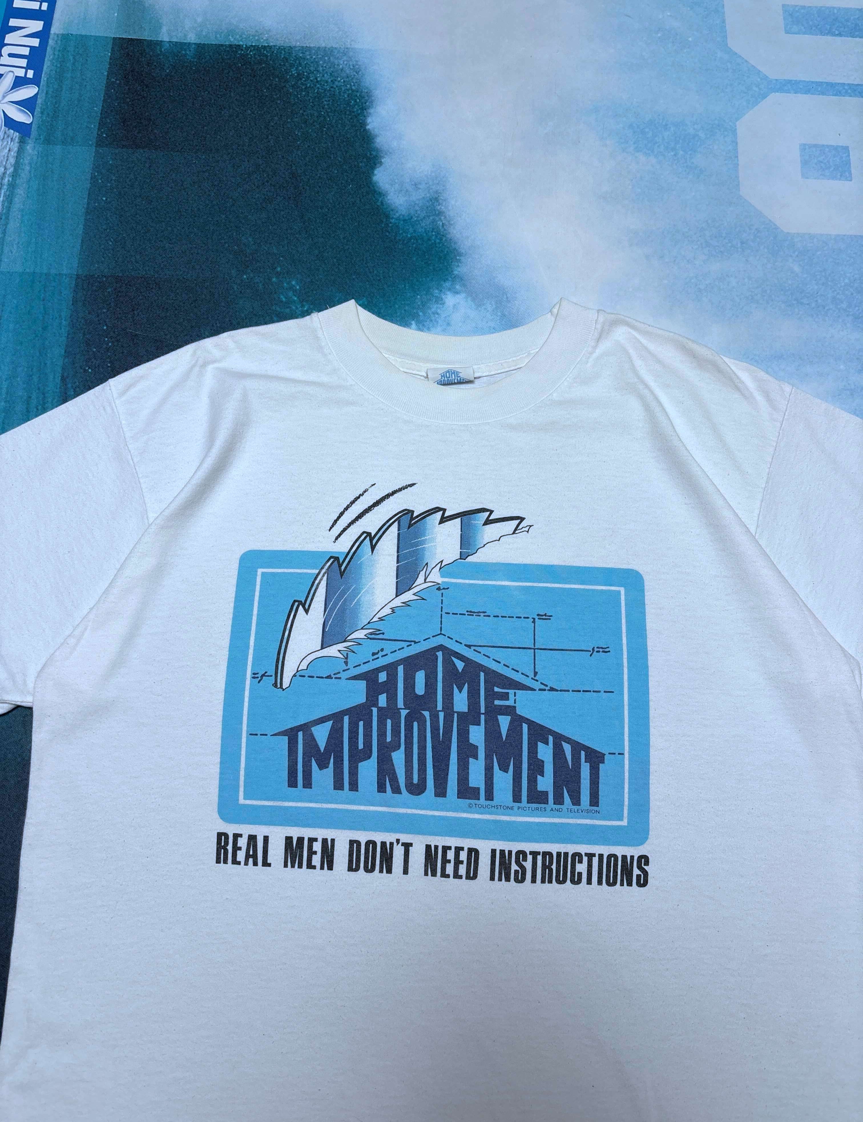 VINTAGE HOME IMPROVEMENT 'REAL MEN DON'T NEED INSTRUCTIONS' TEE - L