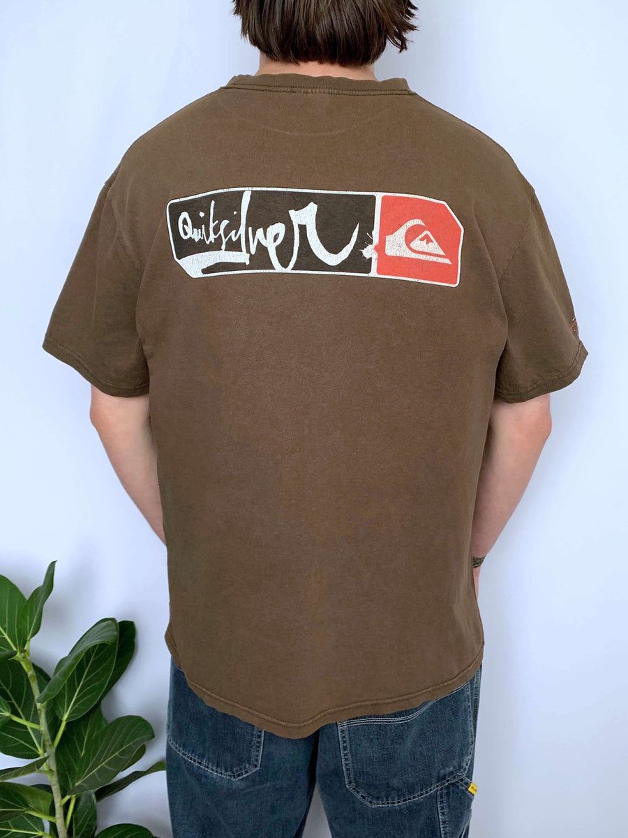 Y2K QUIKSILVER BIG SPELLOUT TEE - L