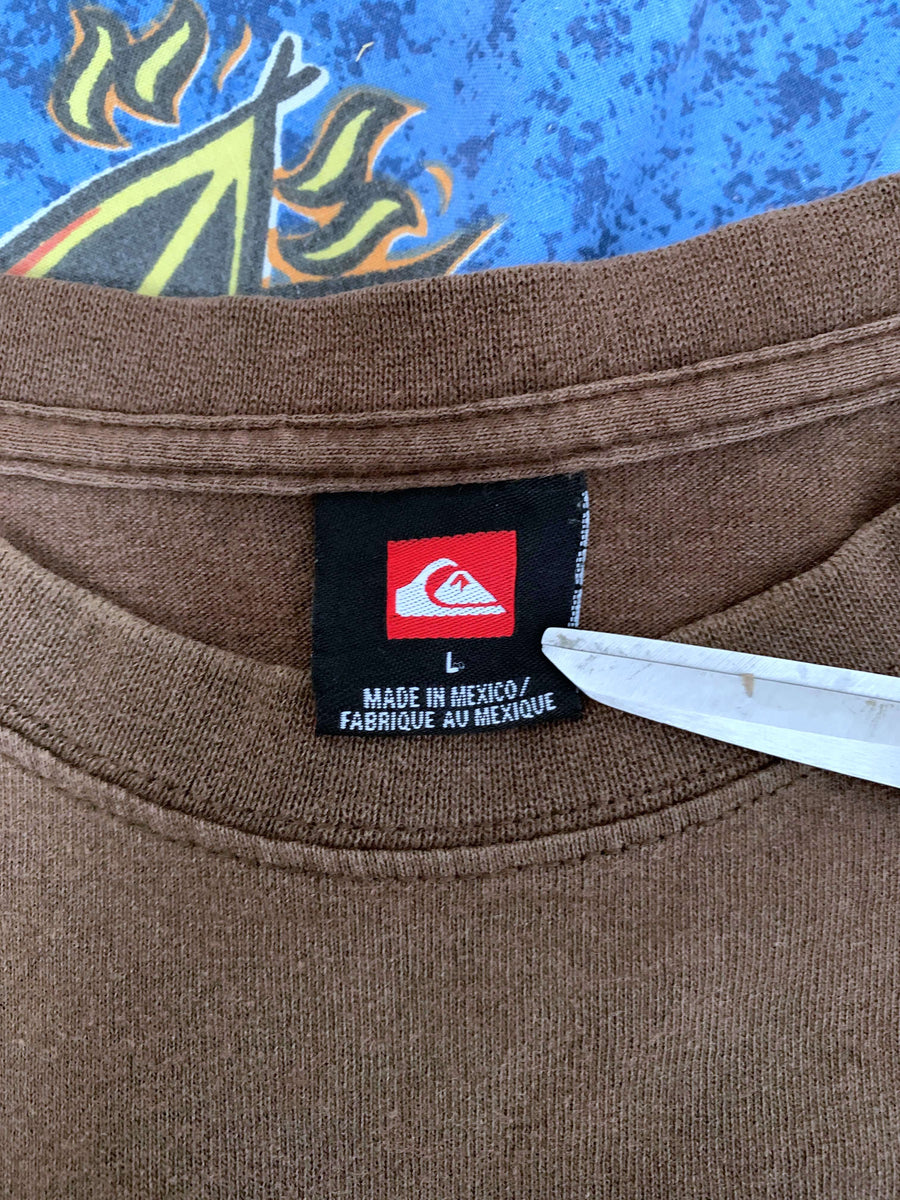 Y2K QUIKSILVER BIG SPELLOUT TEE - L