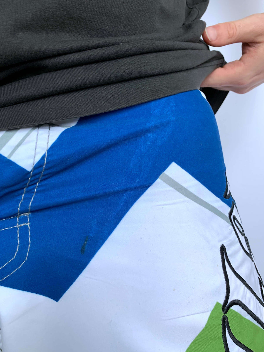 BOOTLEG DEADSTOCK Y2K BILLABONG BIG SPELLOUT BOARDIES - W30/31