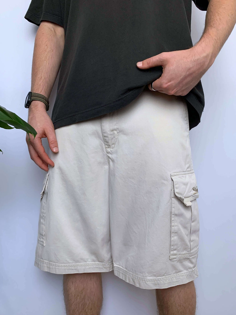 BAGGY VINTAGE QUIKSILVER CARGO SHORTS - W33/34