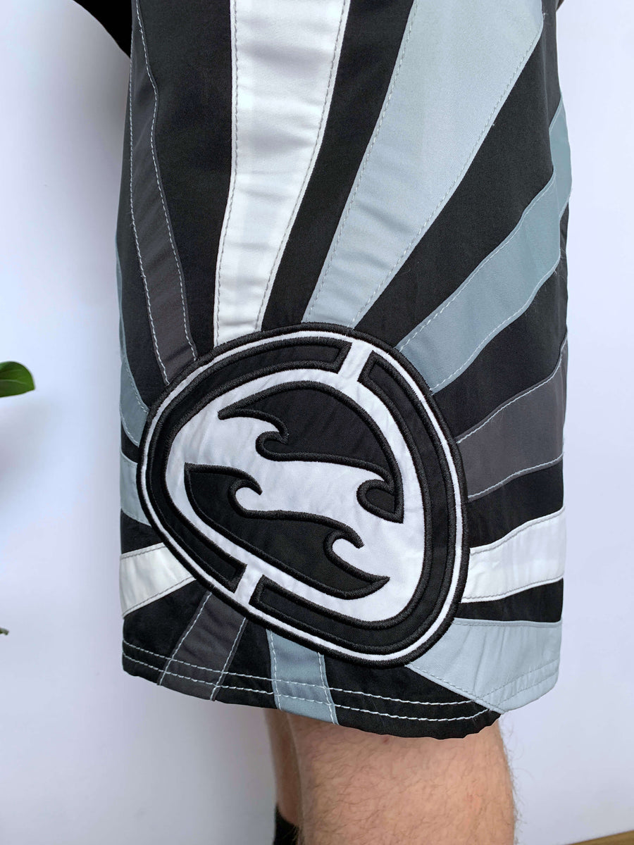 Y2K BILLABONG ANDY IRONS RISING SUN BOARDIES - W32