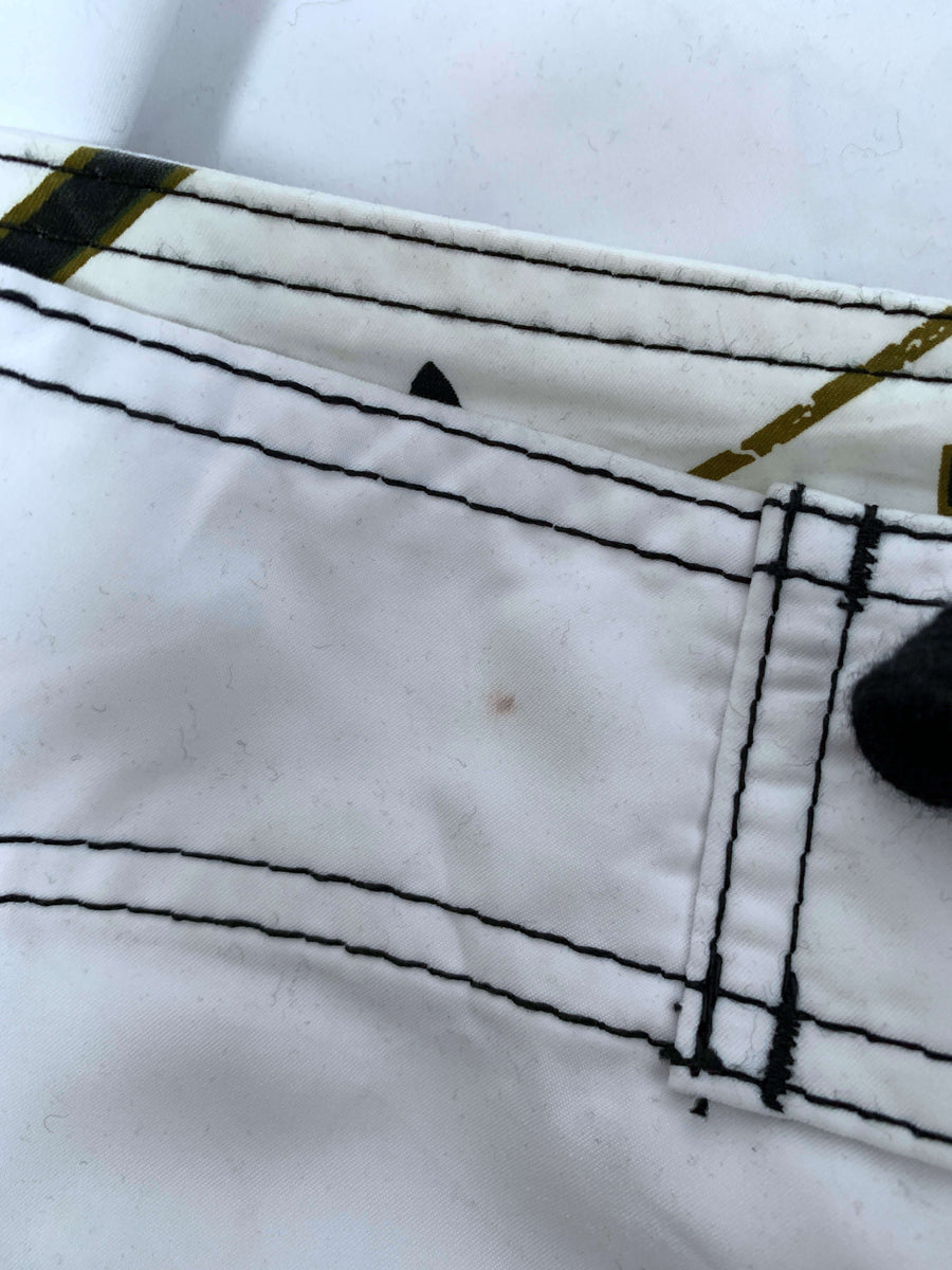 Y2K BILLABONG TAJ BURROW SIGNATURE BOARDIES - W37