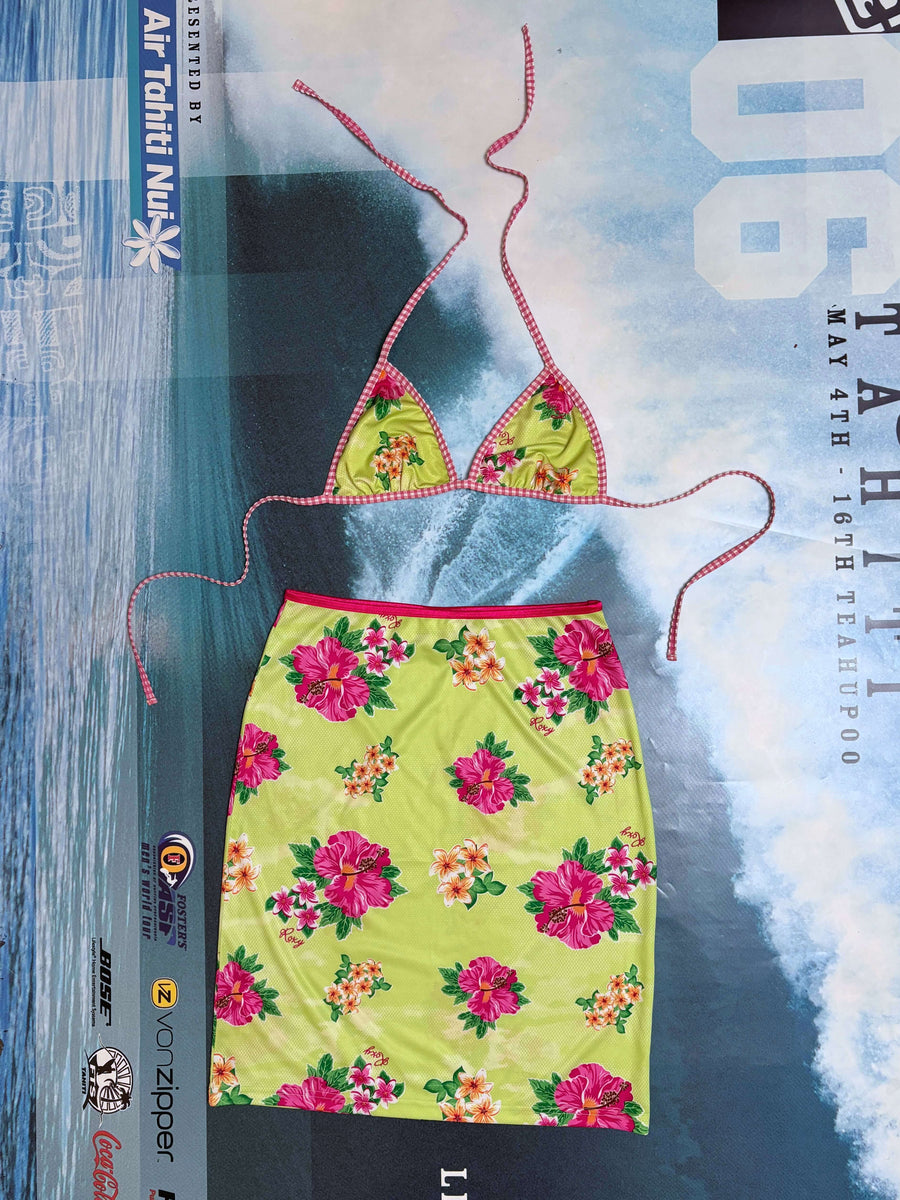 ULTRA RARE VINTAGE ROXY HIBISCUS/GINGHAM BIKINI/SKIRT SET - 10