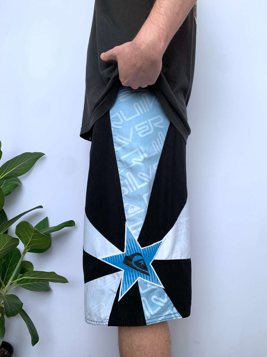 Y2K QUIKSILVER STAR BOARDIES - W35
