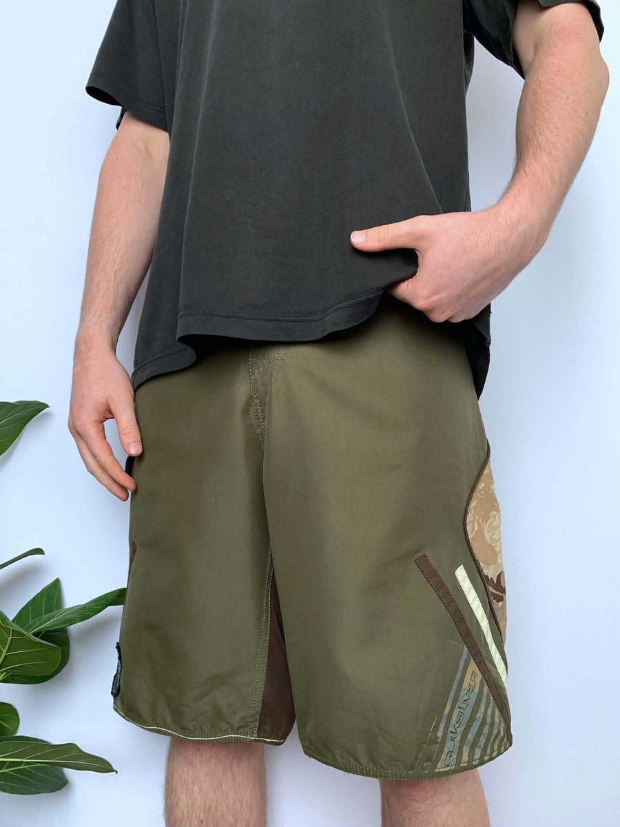 Y2K QUIKSILVER CAMO SECTION BOARDIES - W30/31