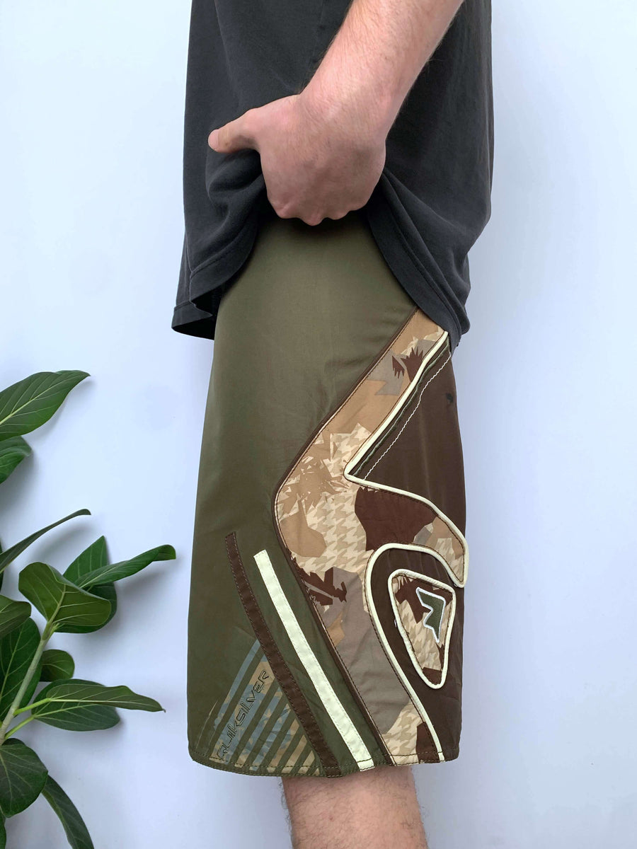 Y2K QUIKSILVER CAMO SECTION BOARDIES - W30/31