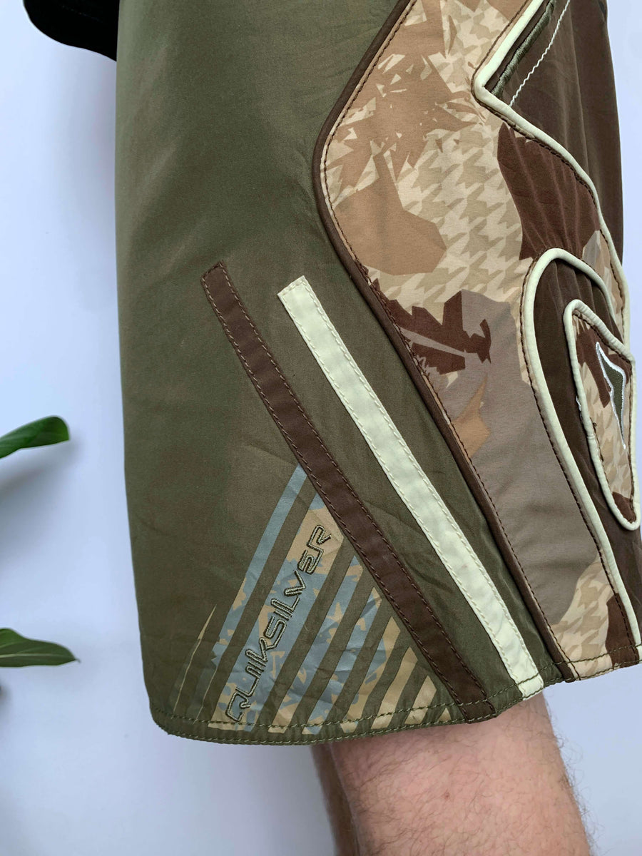 Y2K QUIKSILVER CAMO SECTION BOARDIES - W30/31