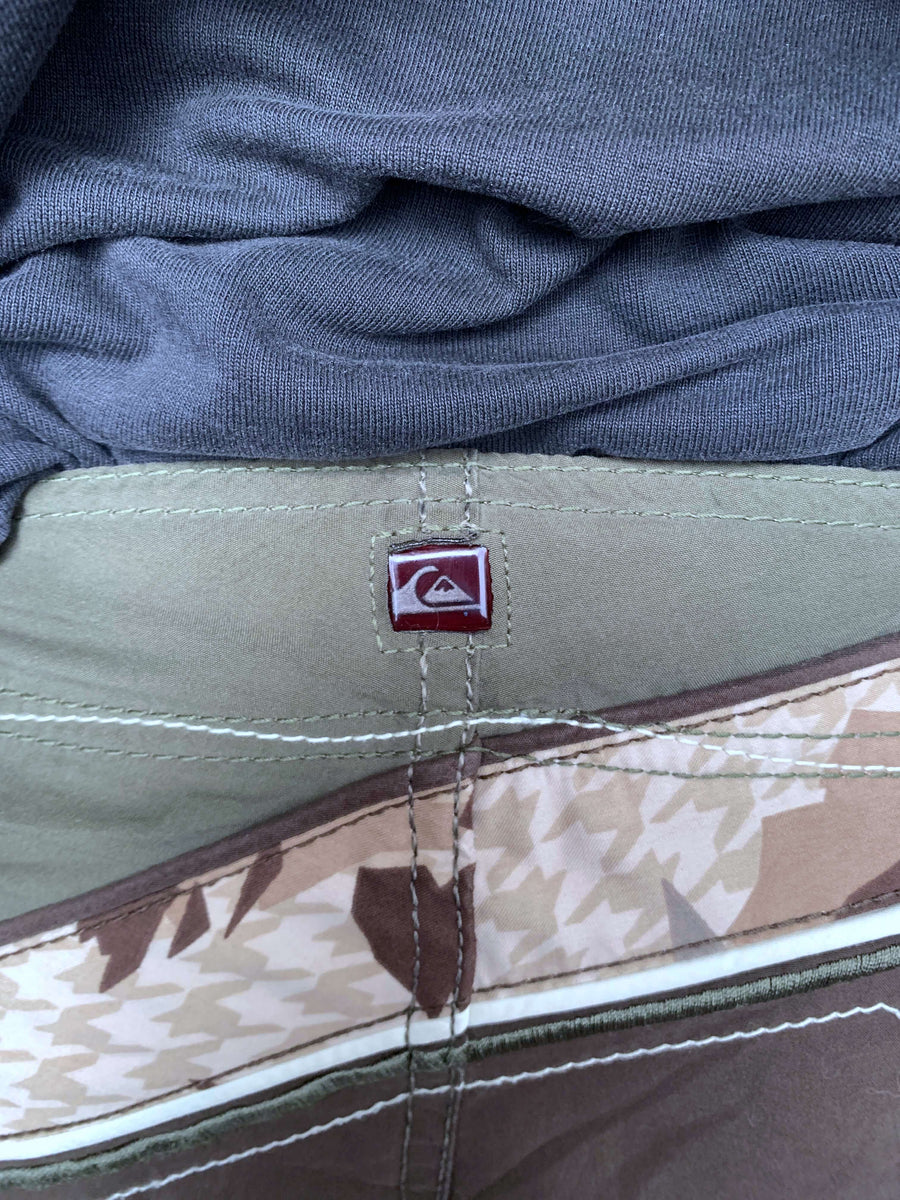 Y2K QUIKSILVER CAMO SECTION BOARDIES - W30/31