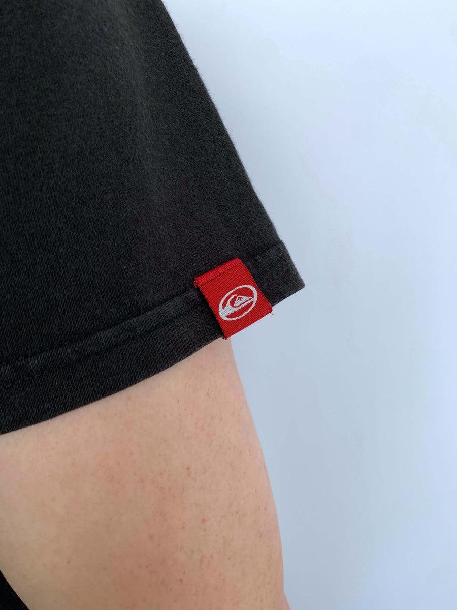 VINTAGE QUIKSILVER LAKERS STYLE TEE - M