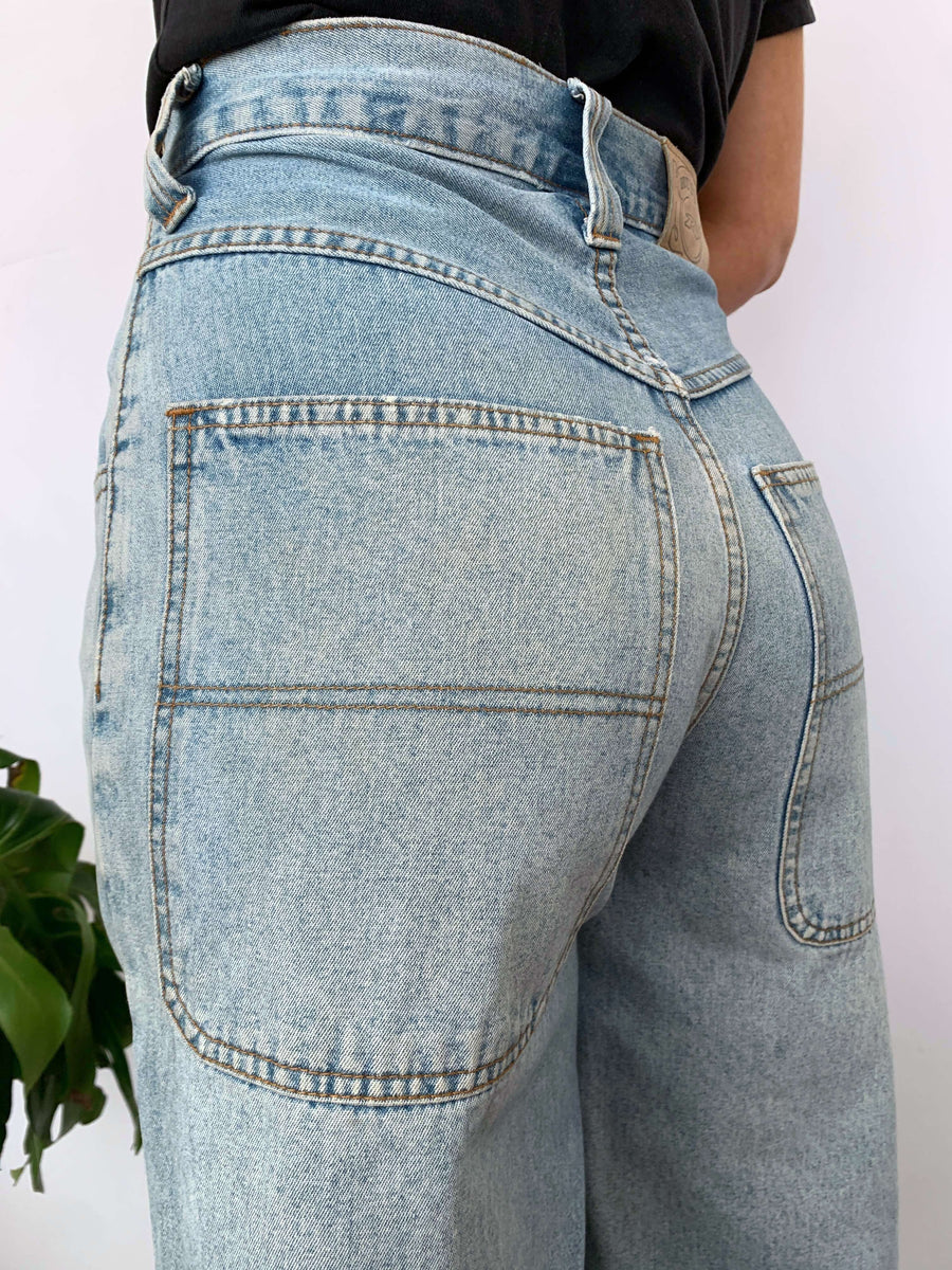 RARE 90S LIGHTWASH RUSTY EMBROIDERED JORTS