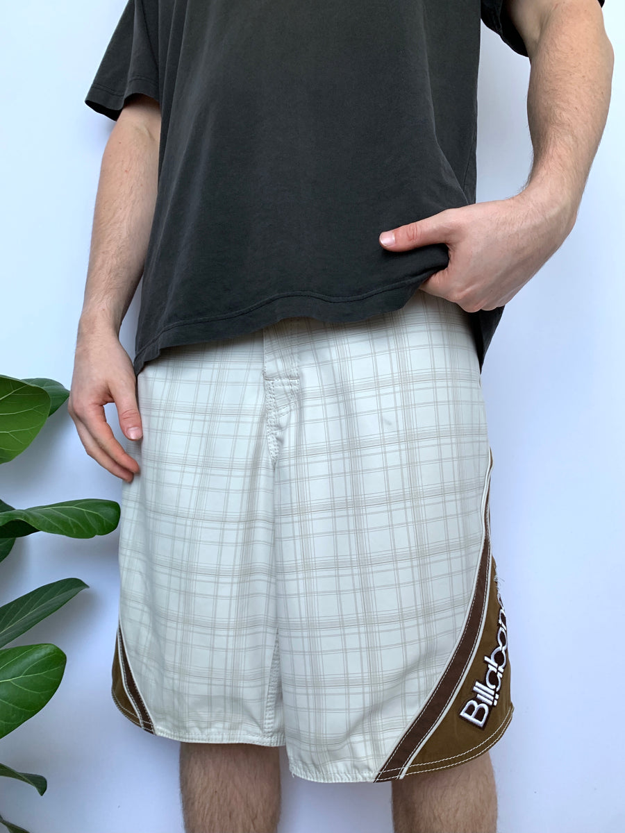Y2K BILLABONG SPELLOUT BOARDIES - W33