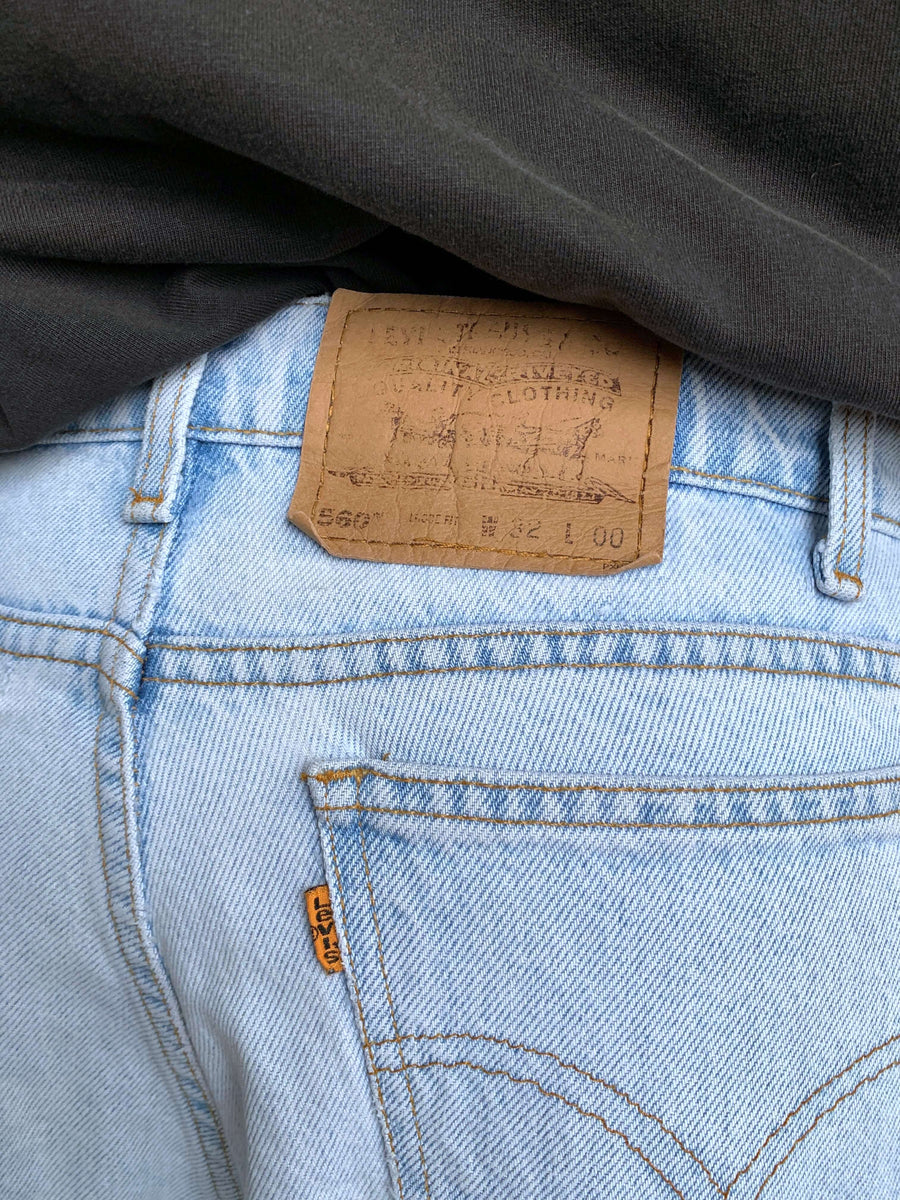 FADED VINTAGE LEVI'S ORANGE TAB JORTS - W31/32
