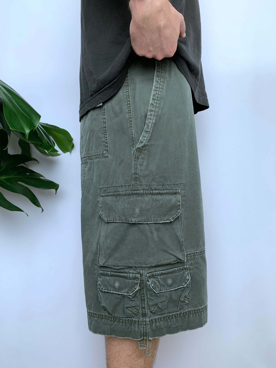 BAGGY VINTAGE MOSSIMO DOUBLE-KNEE CARGO SHORTS - W37