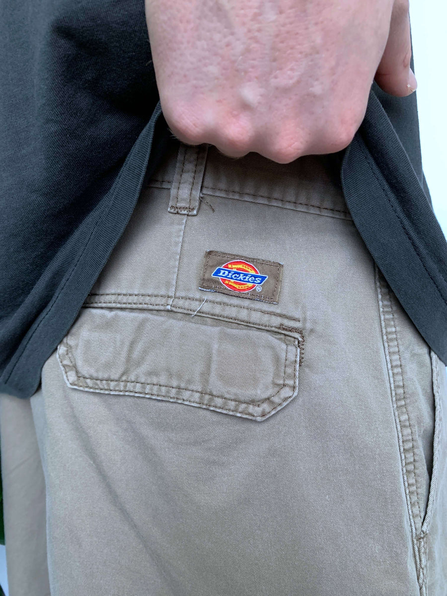 BAGGY VINTAGE DICKIES CARGO SHORTS - W36